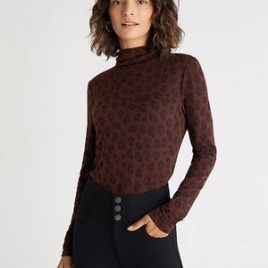 Ann Taylor Animal Print Turtleneck Top Size M